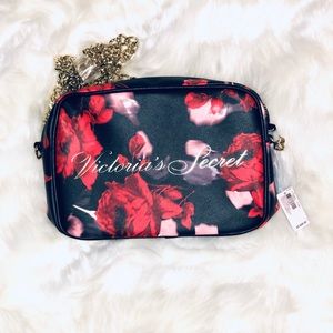 VICTORIAS SECRET CROSSBODY